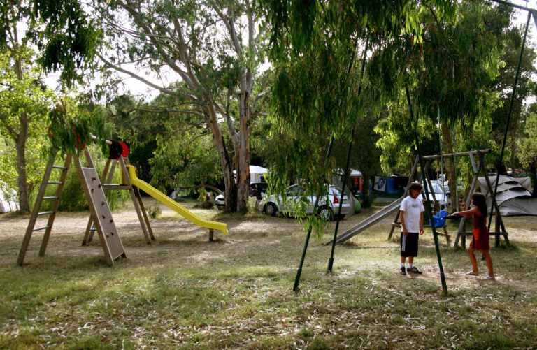 Camping U Stabiacciu in Porto Vecchio op Corsica speeltuin 768x501