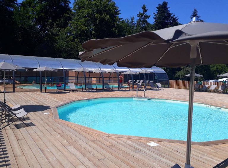 Camping Huttopia Calvados Normandie zwembad 768x567