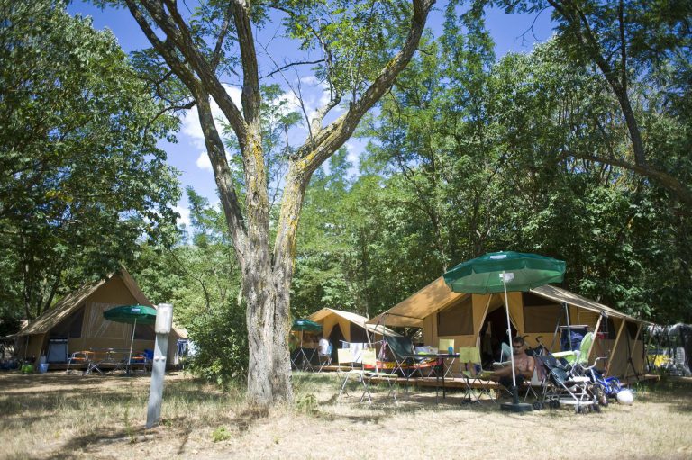 Camping Huttopia Gorges du Verdon Safaritent huren 768x511