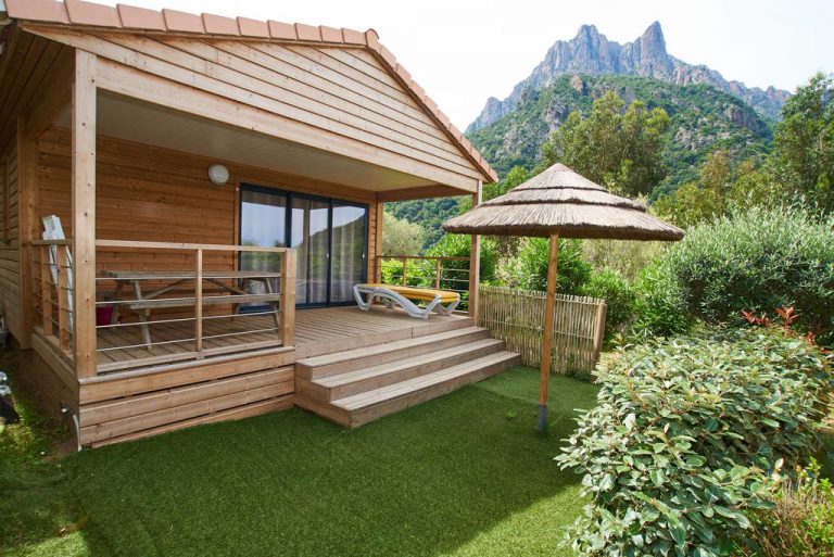 Camping Les Oliviers in Ota op Corsica chalet verhuur 768x513