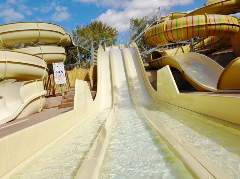 Camping U Farniente Pertamin in Bonifacio op Corsica glijbanen 768x575