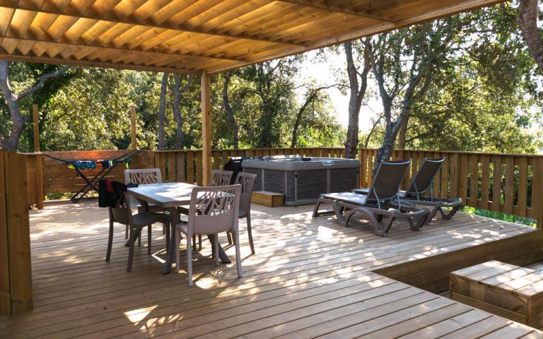 Camping U Farniente Pertamin in Bonifacio op Corsica stacaravan huren 768x480