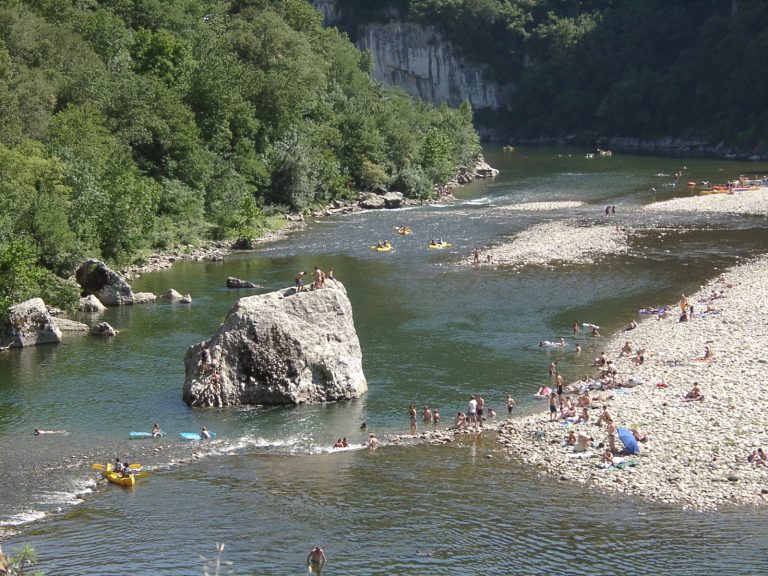 Camping Domaine des Blachas Ardeche rivier 768x576