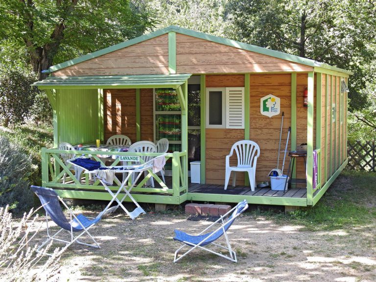 Camping Iserand Calme et Nature Ardeche chalets huren 768x576