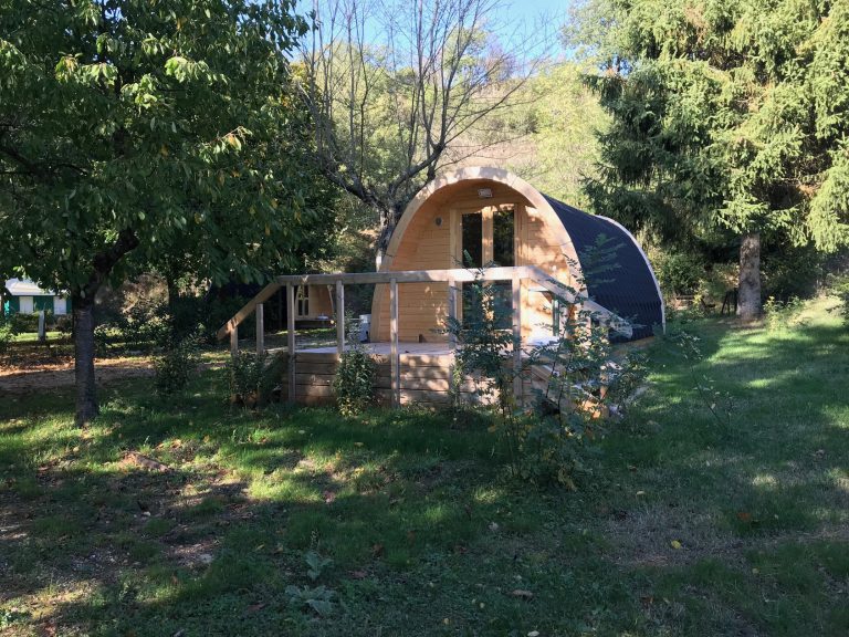 Camping les Berges du Doux Ardeche chalets 768x576