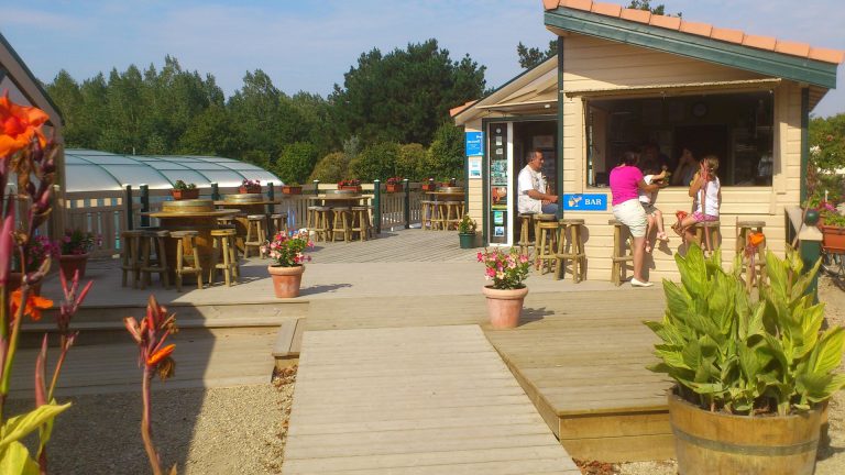 Camping La Bretonnière bar 768x432