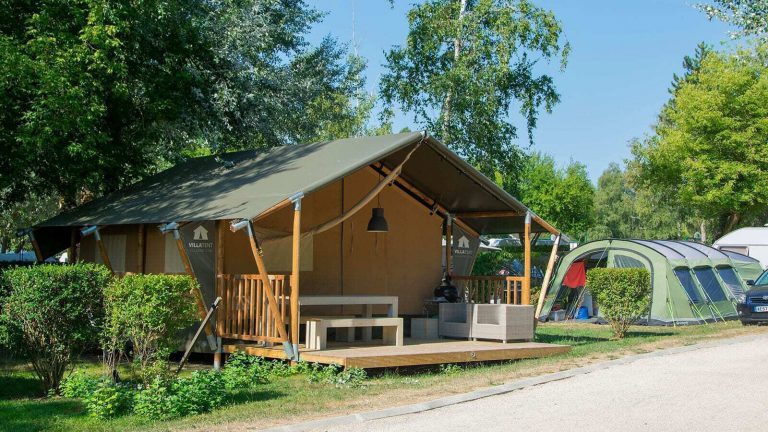 Camping Lac d Orient overdekt zwembad 768x432