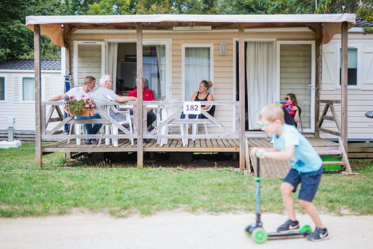 Camping Le Brabois Camping Nancy stacaravan huren 768x512