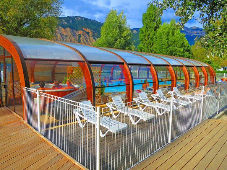 Camping Le Lac Bleu Drome zwembad 768x576