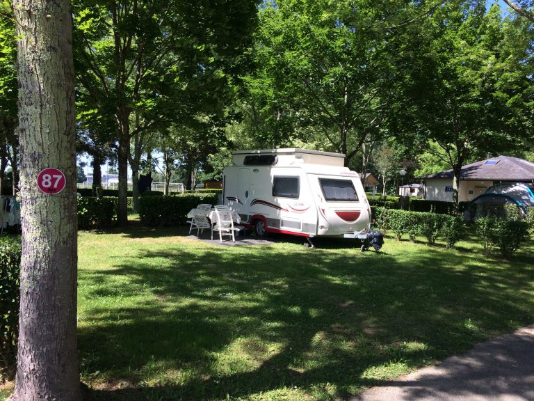 Camping Pyrénées Nature staanplaats 768x576