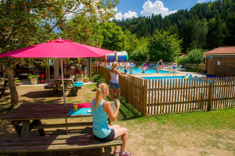 Camping de Vaubarlet zwembad 768x511