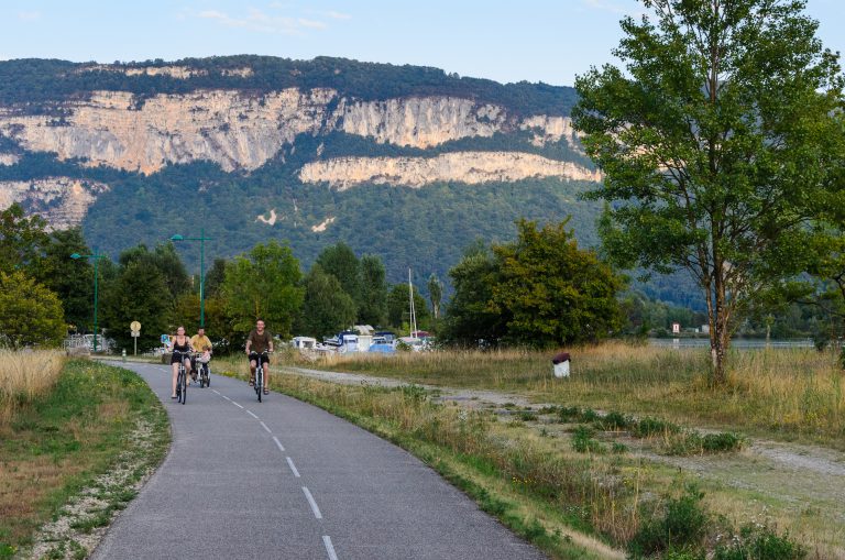 Camping L Île de la Comtesse Via Rhona 768x509