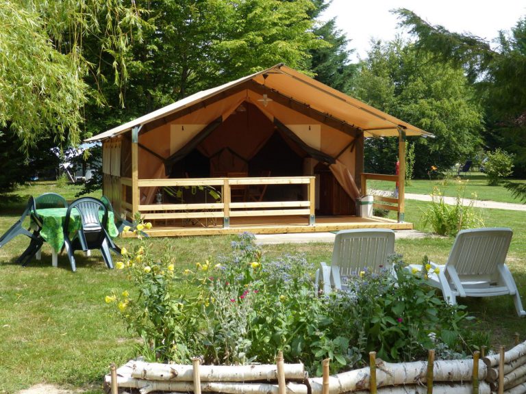 Camping Les Ripettes safaritent huren 768x576