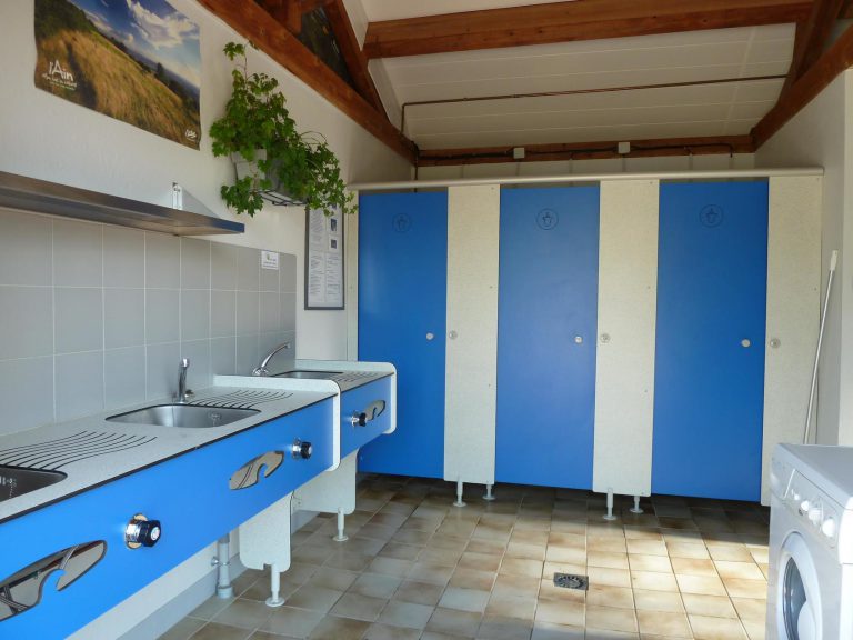 Camping Les Ripettes sanitair 768x576