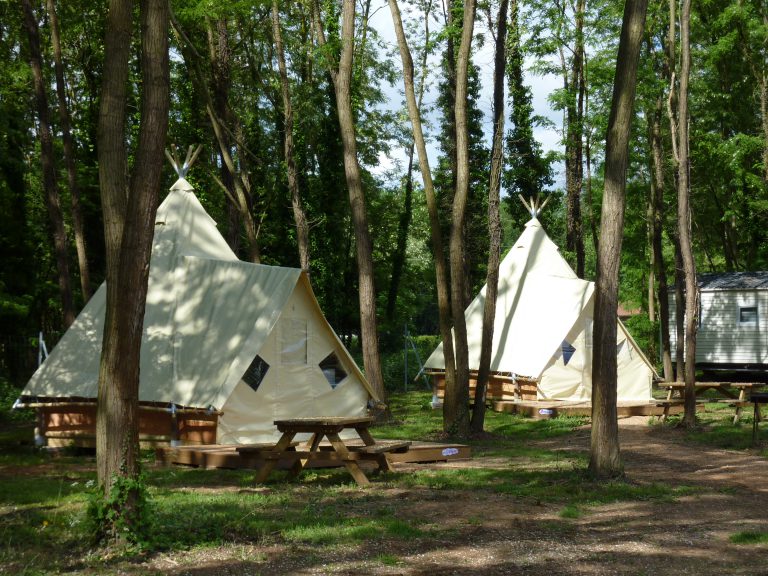 Camping du Lac in Cormoranche sur Saône tipi huren 768x576
