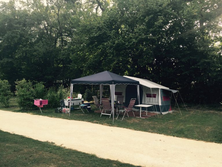 Camping Au Fil de l Eau Dordogne staanplaats 768x576