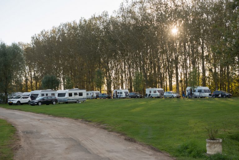 Camping Aux Rives Du Soleil doorriescamping Macon 768x513