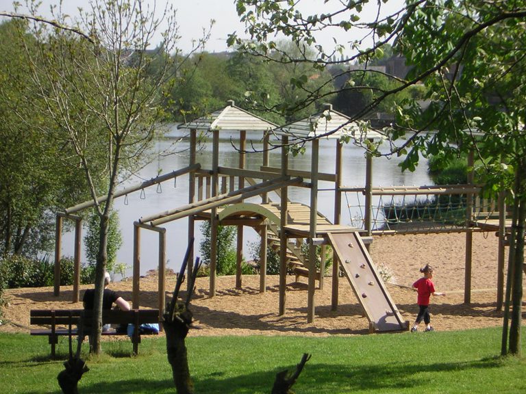 Camping Coulvée speeltuin 768x576