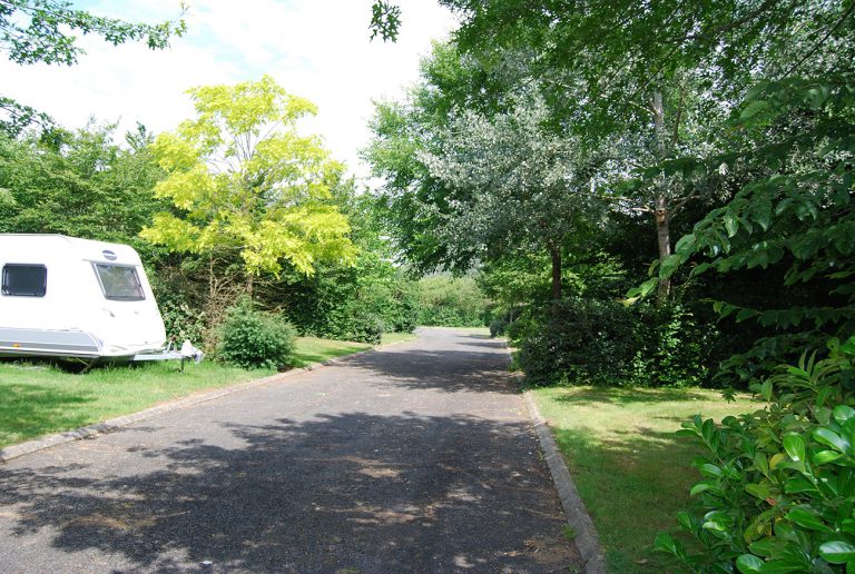 Camping Coulvée staanplaats 768x516