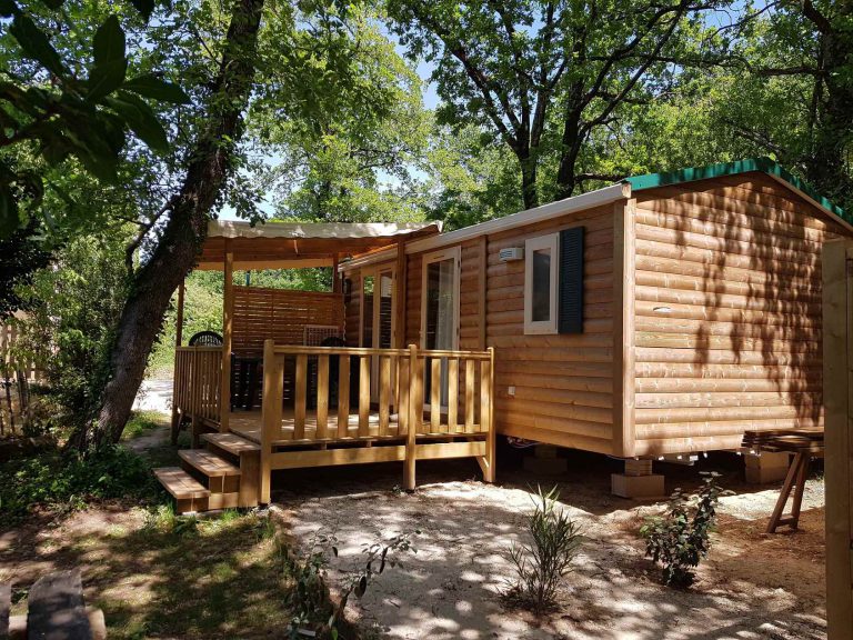 Camping De La Colline Drome stacaravan huren 768x576