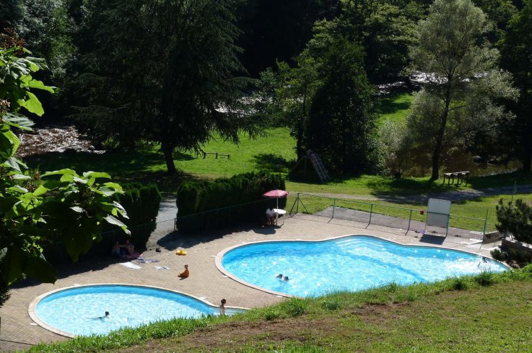 Camping De La Gartempe zwemnad 768x510