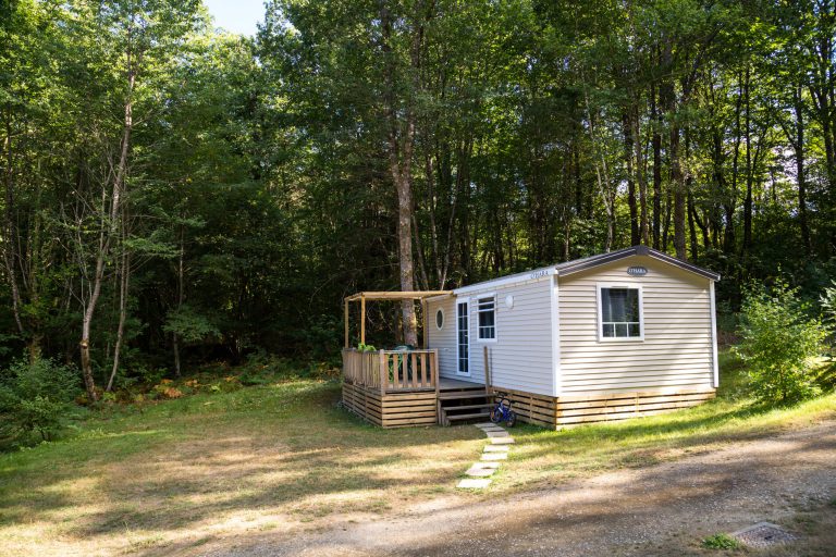 Camping Domaine De Corneuil Dordogne stacaravan huren 768x512