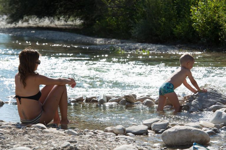 Camping L Hirondelle Drome rivier 768x512