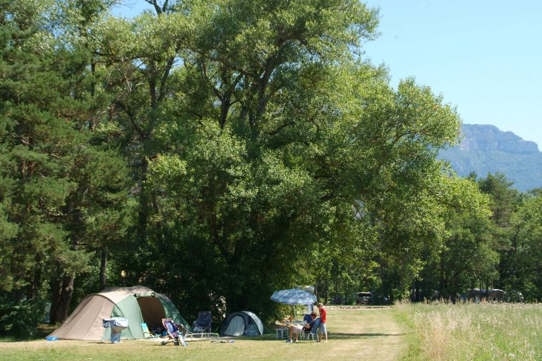 Camping L Hirondelle Drome staanplaats 768x512