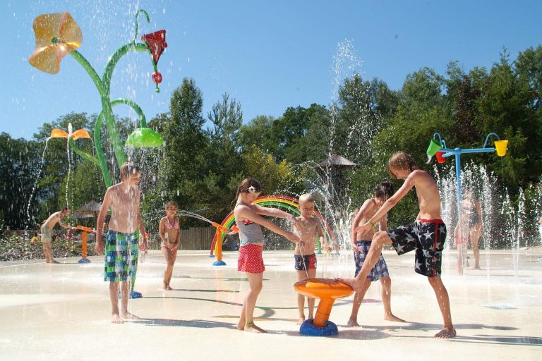Camping L Hirondelle Drome waterspeeltuin 768x512