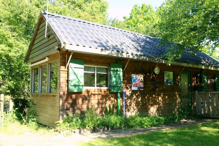 Camping La Bonne Vie chalet huren 768x512