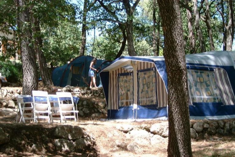 Camping La Camassade staanplaatsen 768x512
