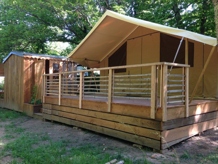 Camping La Chataigneraie Ardeche safaritenten huren 768x576