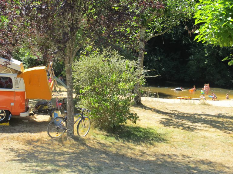 Camping La Chatonnière Dordogne camping aan rivier 768x576