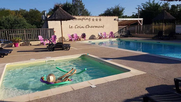 Camping Le Coin Charmant Ardeche peuterbad 768x433
