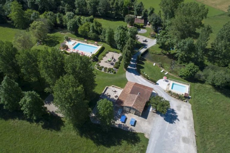 Camping Le Douzou Dordogne ligging 768x512