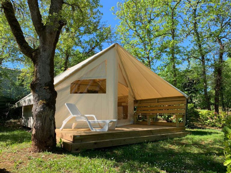 Camping Le Douzou Dordogne safaritent huren 768x576