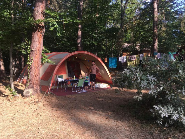 Camping Le Grand Bois Drome staanplaats 768x576