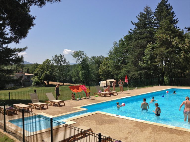 Camping Le Grand Bois Drome zwembad 768x576