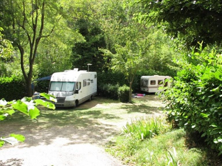 Camping Le Mouretou Gard staanplaatsen 768x576
