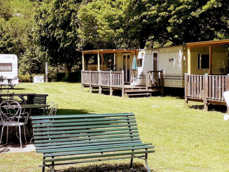 Camping Le Pré Coulet stacarvan huren 768x576