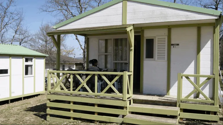 Camping Le Roc Del Rey Ariege chalet huren 768x431