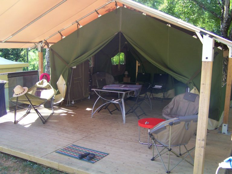 Camping Le Temps De Vivre Dordogne safaritent huren 768x576