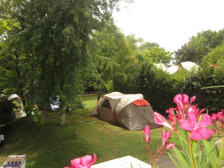 Camping Le Temps De Vivre Dordogne staanplaats 768x576