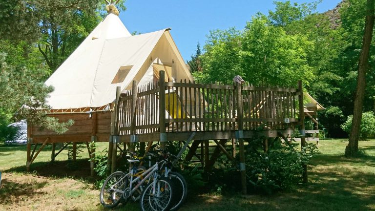 Camping Le Viaduc Ardeche Tipi huren 768x432