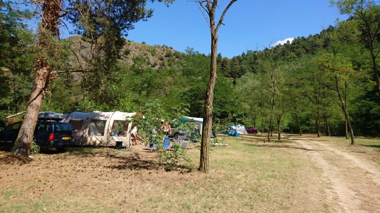 Camping Le Viaduc Ardeche staanplaatsen 768x432