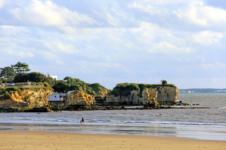 Camping Les Bains Salés strand 768x512