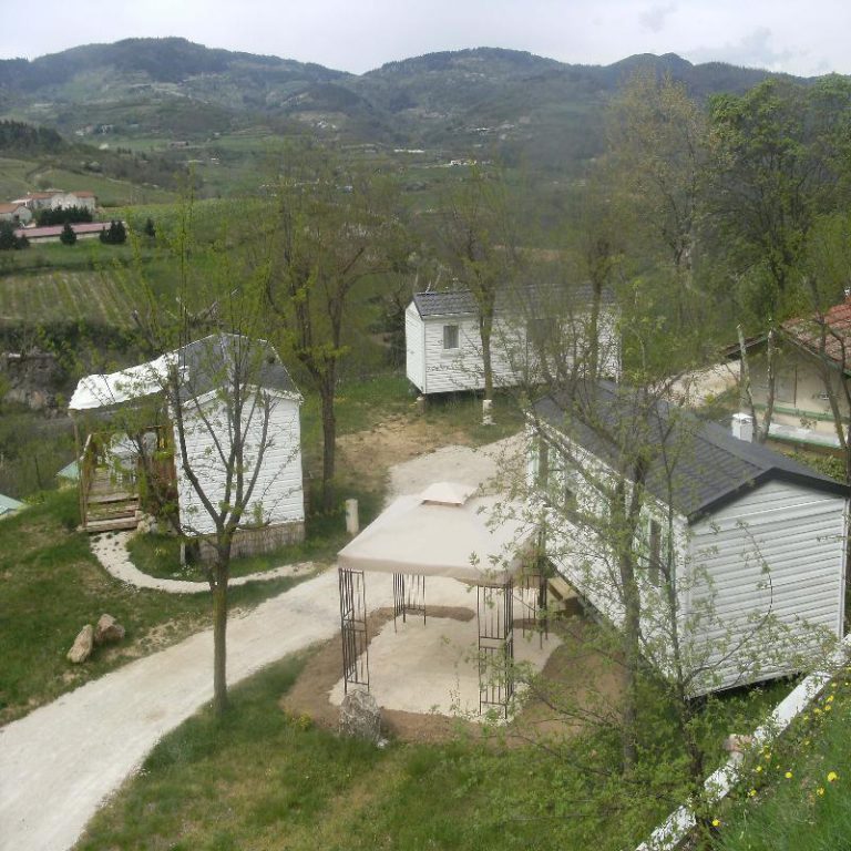 Camping Les Roches in Le Crestet stacaravan huren 768x768