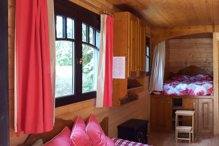 Camping Les Étangs Du Moulin Pipowagen verhuur 768x512