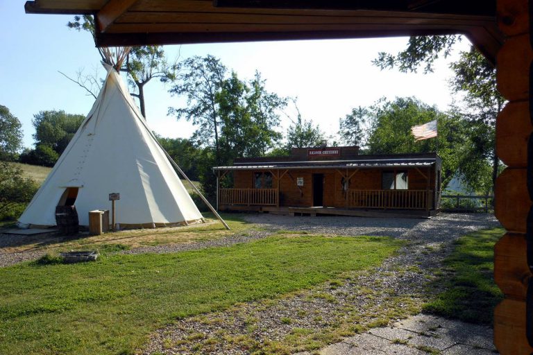 Camping Les Étangs Du Moulin Tipi te huur 768x512