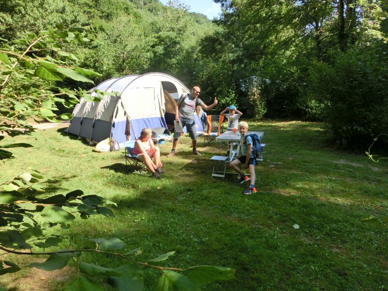 Camping Moulin De Liort Aveyron staanplaats 768x576